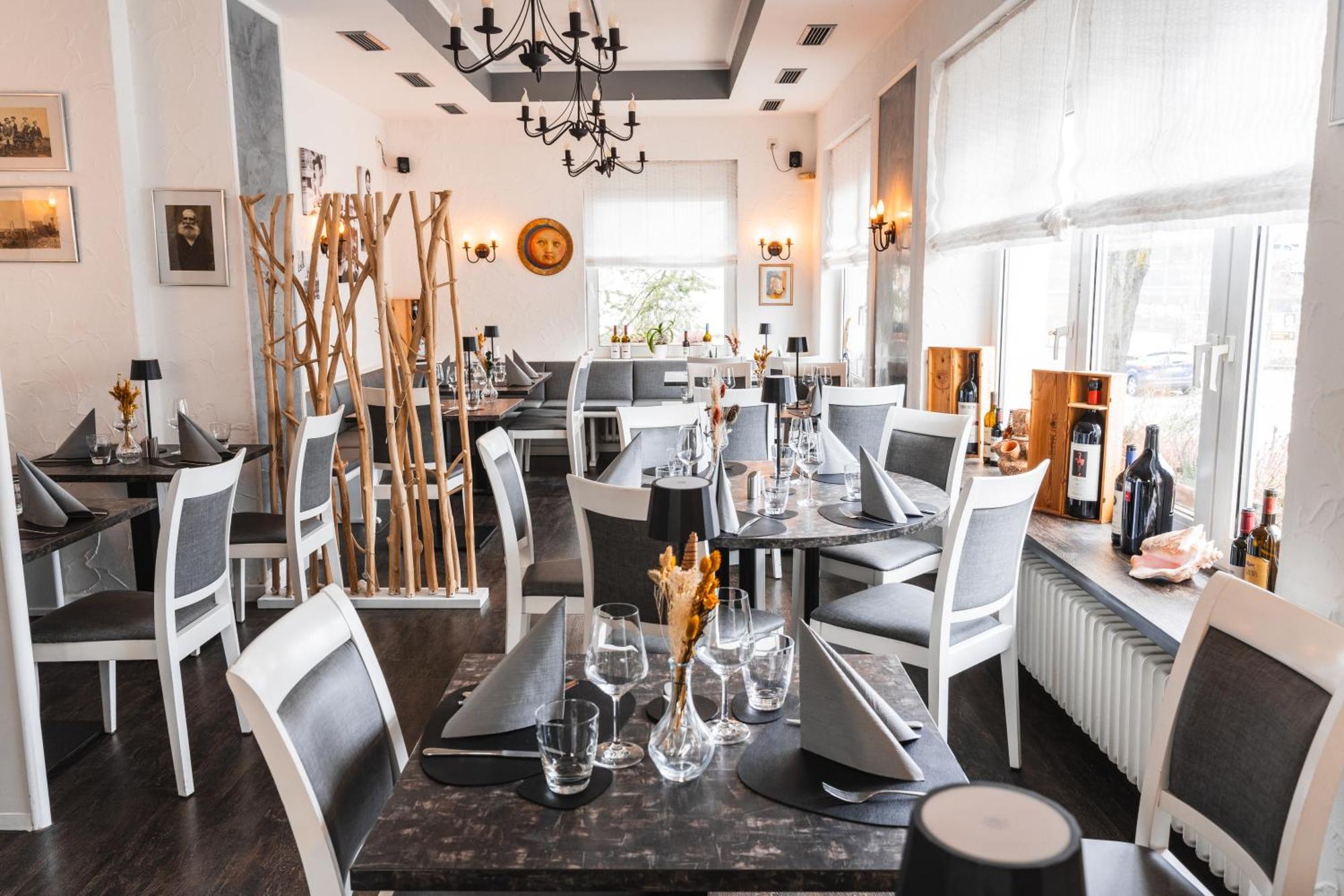 Hotel Apartments Restaurant Cala Luna Marburg Kültér fotó