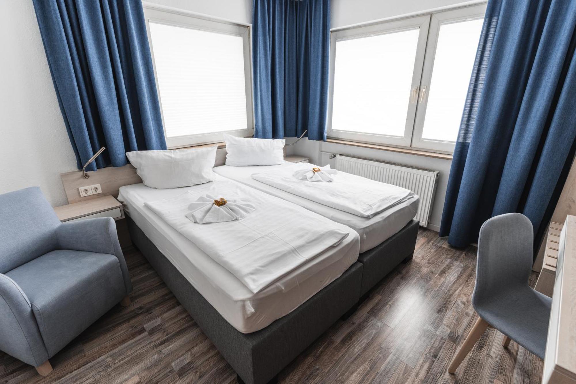 Hotel Apartments Restaurant Cala Luna Marburg Kültér fotó